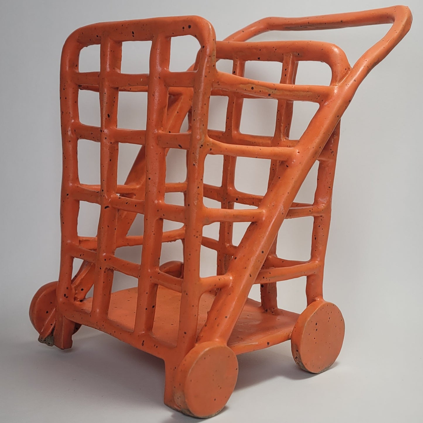 Mid-size ceramic shopping cart